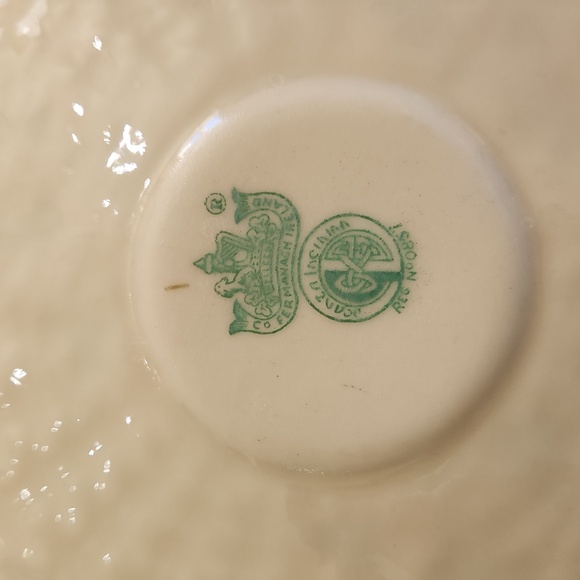 Belleek tea cup saucer - Picture 3 of 3